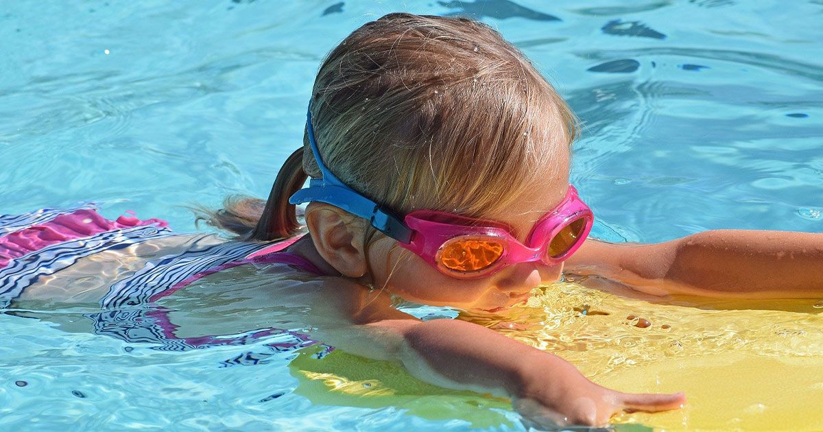 Kinder sind Gefahren am Wasser besonders ausgesetzt.